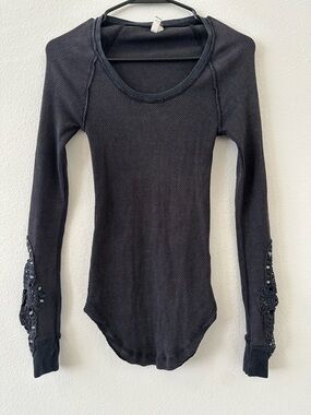 Free People Black Ribbed Long-Sleeve Bodysuit with Lace Sleeve Detail